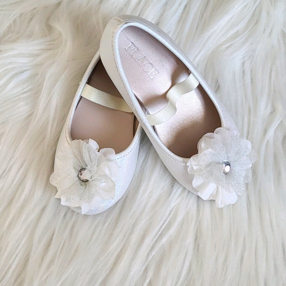 Children's Place girls shoes- size 7